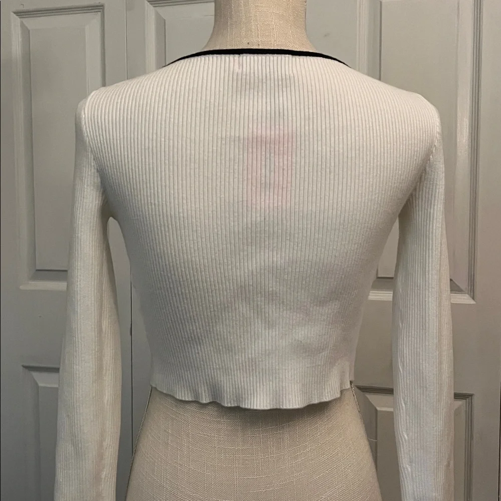 Edikted White Crop Top with Black Bow Details - Picture 2 of 4